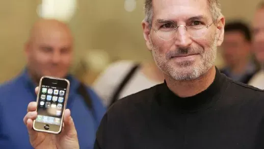 Изумительный феномен: iPhone 2007 года разлетелся на аукционе за 190 000 долларов!